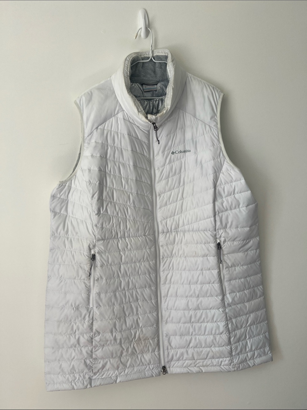 Columbia White Quilted Women's Long 36" long Insulated Vest